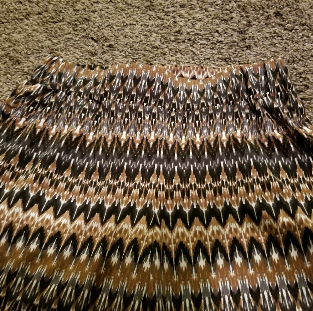 Pattern style loose fitting pants - Picture 2 of 2